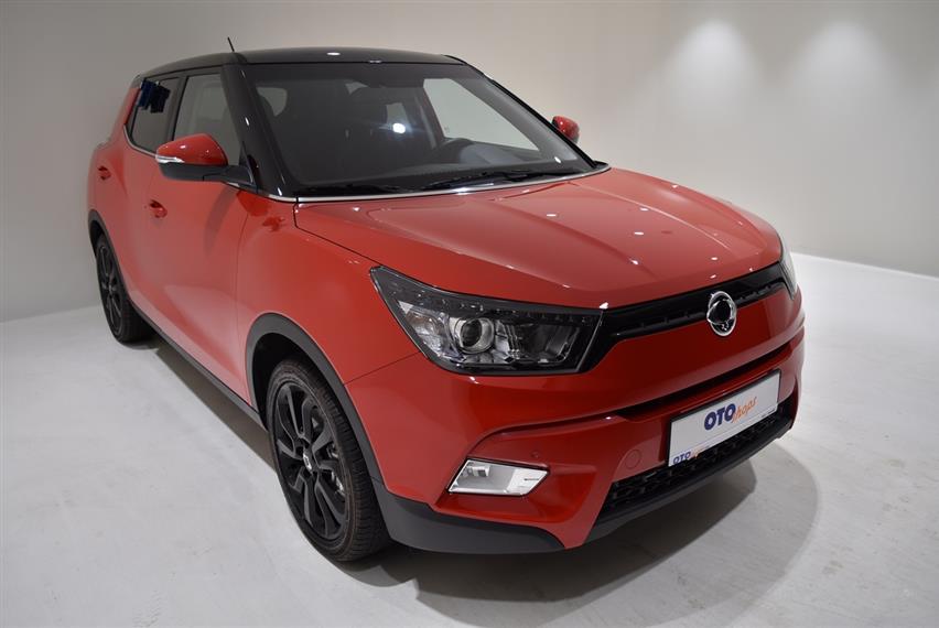 Ikinci El Ssangyong Tivoli 1 6 G Platinum 2tone Black Roof 4x2 Mt