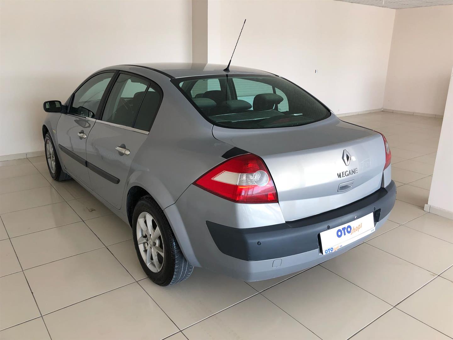 İkinci El Renault Megane 1.4 16V AUTHENTIQUE II 2004 Satılık Araba