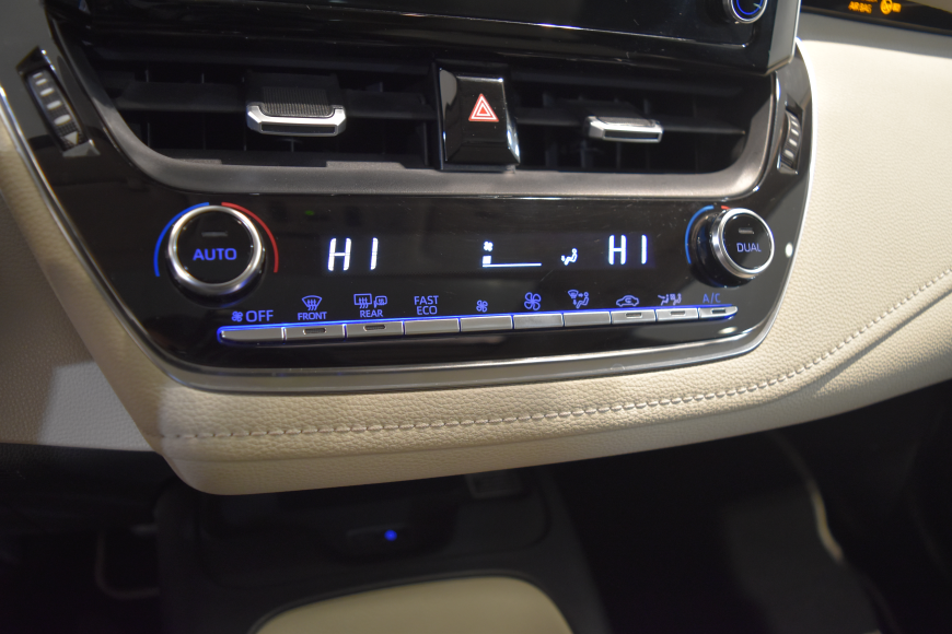 İkinci El Toyota Corolla Hybrid 1.8 HYBRID FLAME X-PACK E-CVT 2019 - Satılık Araba Fiyat - Otoshops