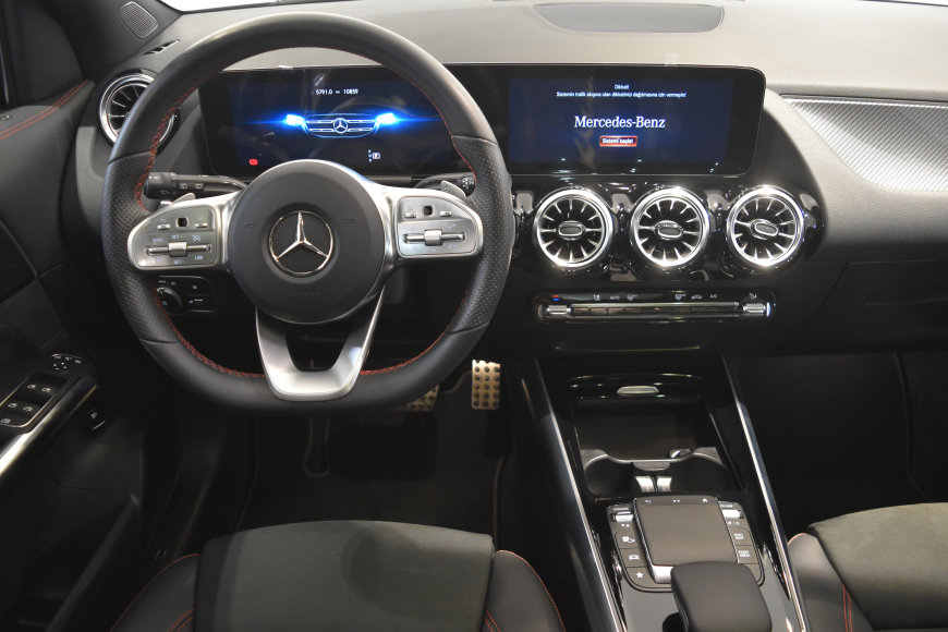İkinci El Mercedes GLA-Serisi GLA 200 AMG 2021 - Satılık Araba Fiyat - Otoshops