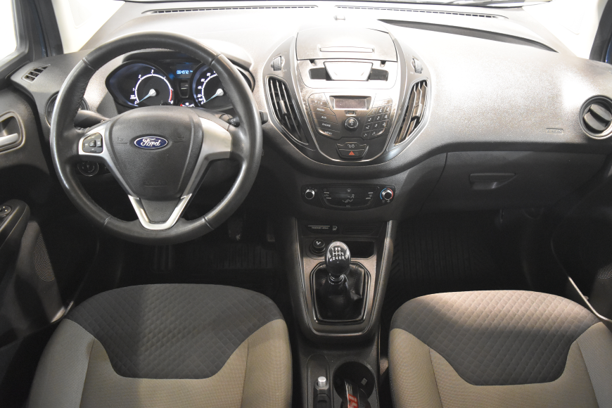 İkinci El Ford Tourneo Courier 1.5 TDCI 75HP DELUXE 2021 - Satılık Araba Fiyat - Otoshops
