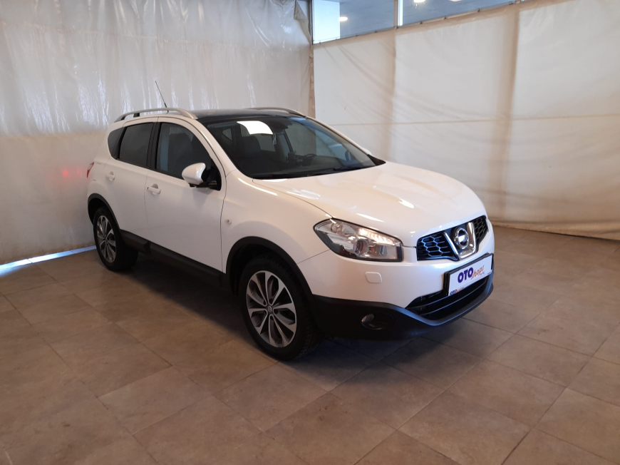 Ikinci El Nissan Qashqai 1 6 Dci Platinum Avm 2wd Mt 2013 Satilik Araba Fiyat Otoshops