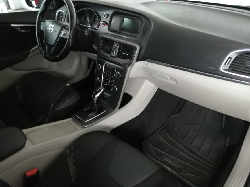 İkinci El Volvo V40 1.6 D2 PREMIUM POWERSHIFT 2015 - Satılık Araba Fiyat - Otoshops