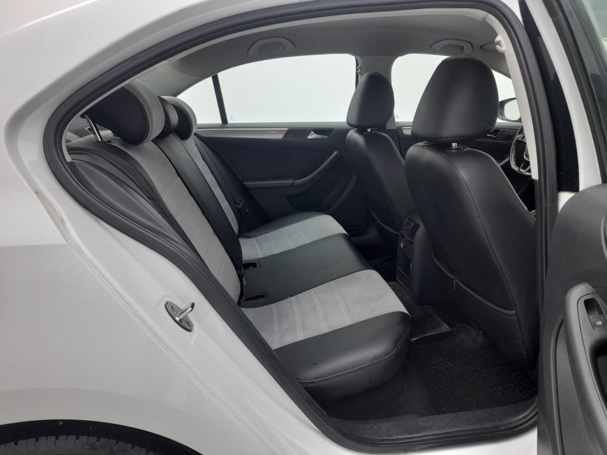 İkinci El Volkswagen Jetta 1.4 TSI 125HP TRENDLINE DSG BMT 2015 - Satılık Araba Fiyat - Otoshops