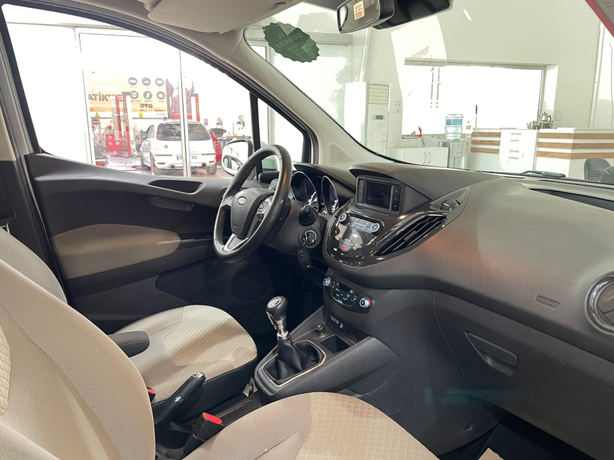 İkinci El Ford Tourneo Courier 1.5 TDCI 100HP TITANIUM 2020 - Satılık Araba Fiyat - Otoshops