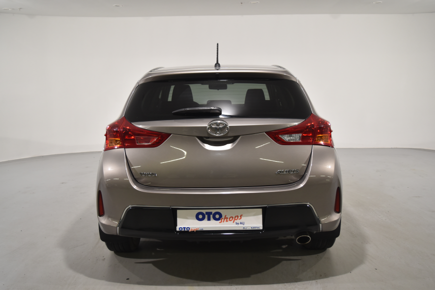 İkinci El Toyota Auris 1.6 ACTIVE SKYPACK MULTIDRIVE S 2013 - Satılık Araba Fiyat - Otoshops