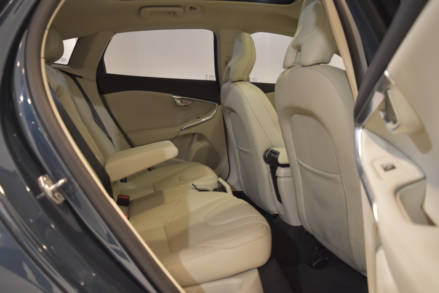 İkinci El Volvo V40 1.5 T3 INSCRIPTION AUT 2019 - Satılık Araba Fiyat - Otoshops