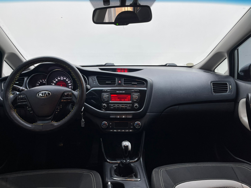 İkinci El Kia Ceed 1.6 CRDI 128HP CONCEPT PLUS 2014 - Satılık Araba Fiyat - Otoshops